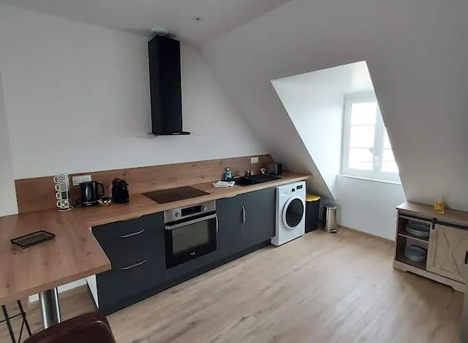 Bel F2 Hyper Centre Refait A Neuf Apartamento Coutances